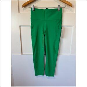 NEW with tag Athleta Interval Stash Leggings 7/8 - XS